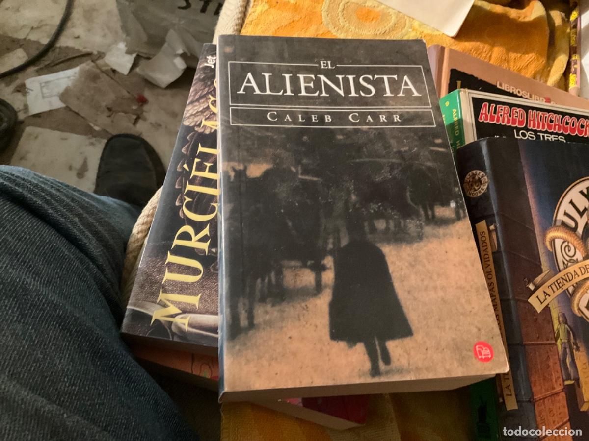 Libros de segunda mano: EL ALIENISTA CALEB CARR De bolsillo - Foto 1
