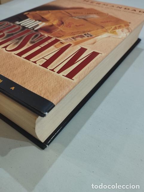 Libros de segunda mano: John Grisham - La hermandad - Foto 2