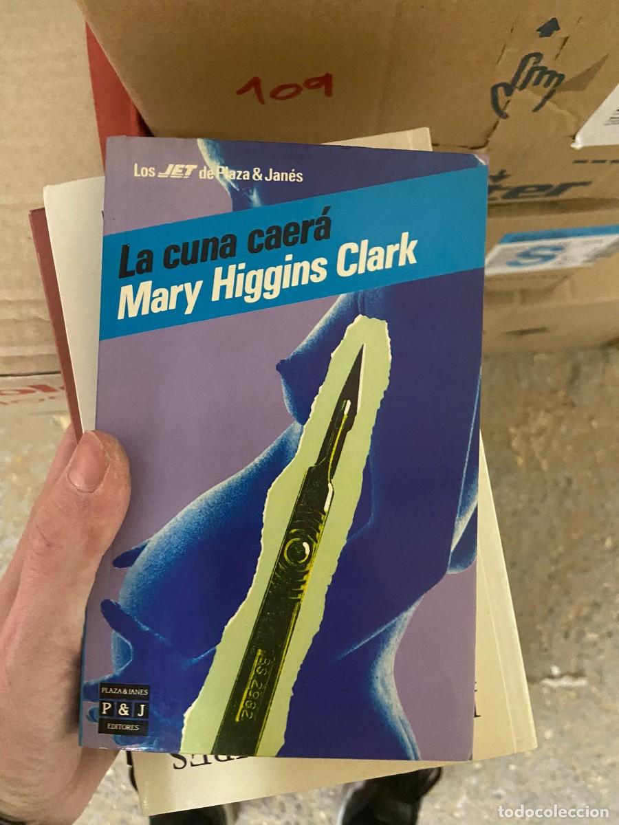 Libros de segunda mano: CAJA108 mary higgins clark, la cuna caera