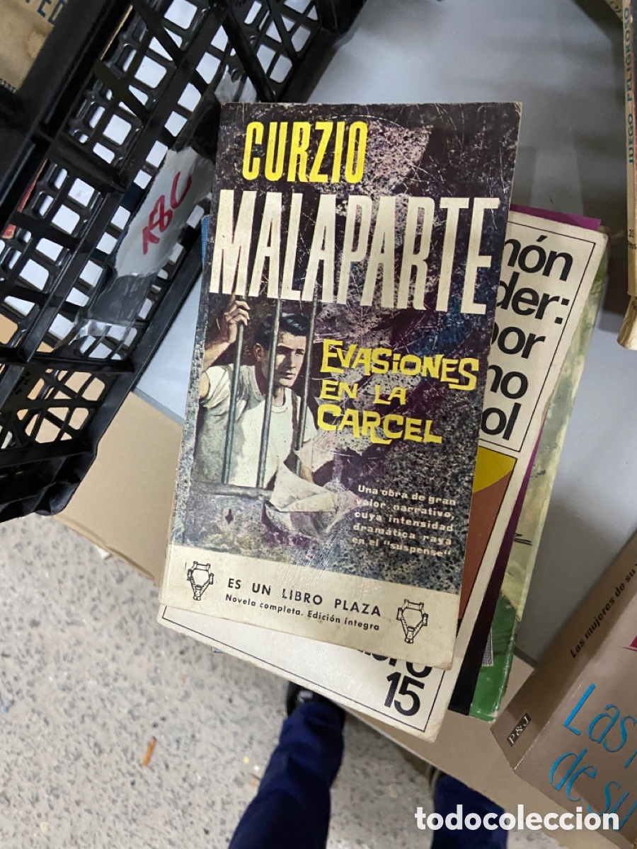 Libros de segunda mano: 18C CURZIO malaparte, evasiones en la c&aacute;rcel