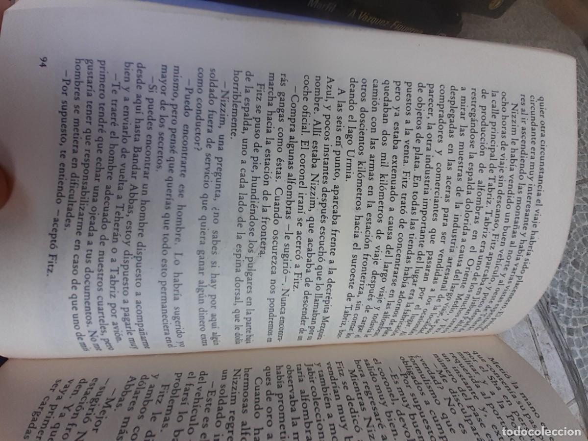 Libros de segunda mano: Dubai. Robin Moore. - Foto 2