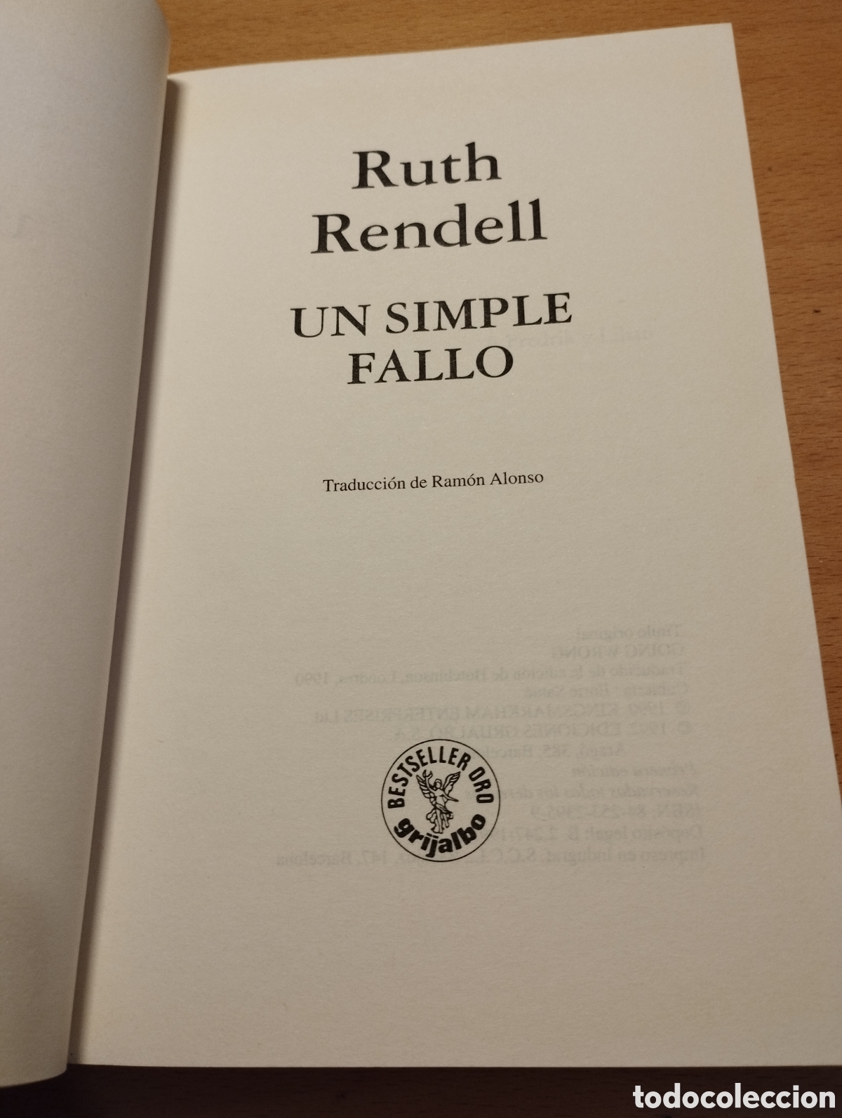 Libros de segunda mano: UN SIMPLE FALLO (RUTH RENDELL) - Foto 2