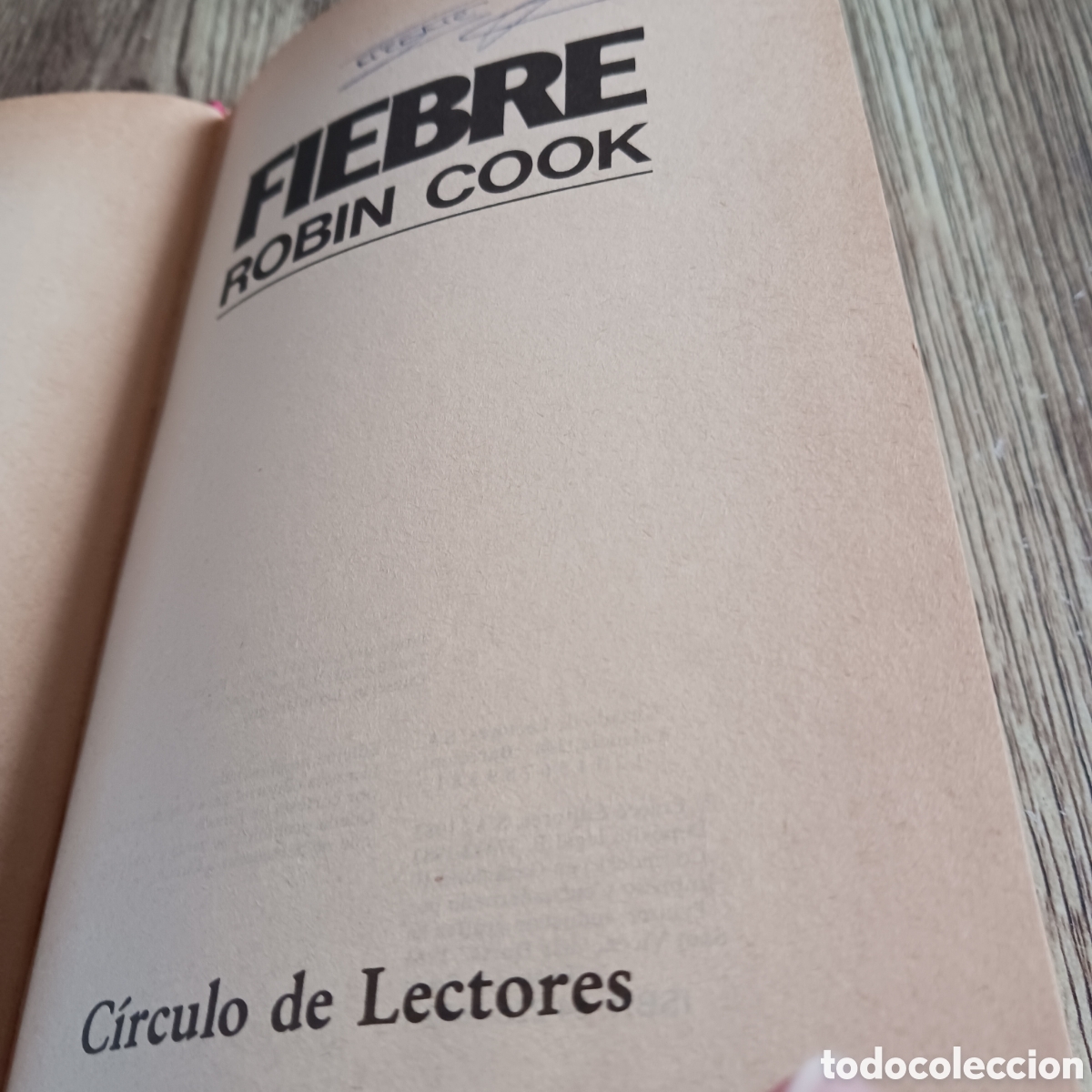 Libros de segunda mano: Fiebre de Robin Cook - Foto 2
