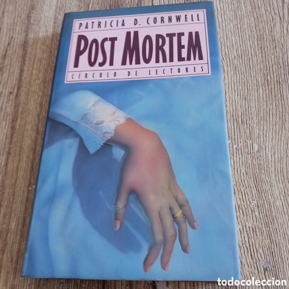 Libros de segunda mano: Post Mortem de Patricia D.Cornwell - Foto 1