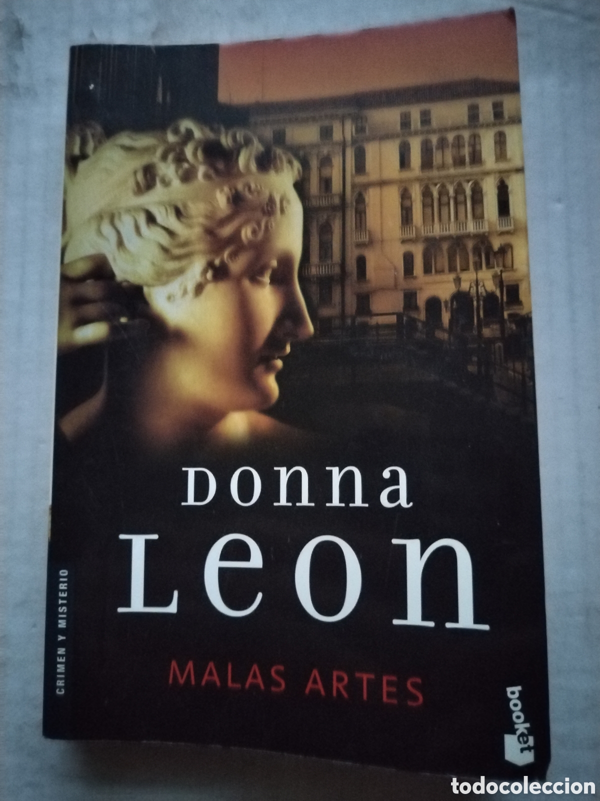 Libros de segunda mano: MALAS ARTES/DONNA LEON - Foto 1