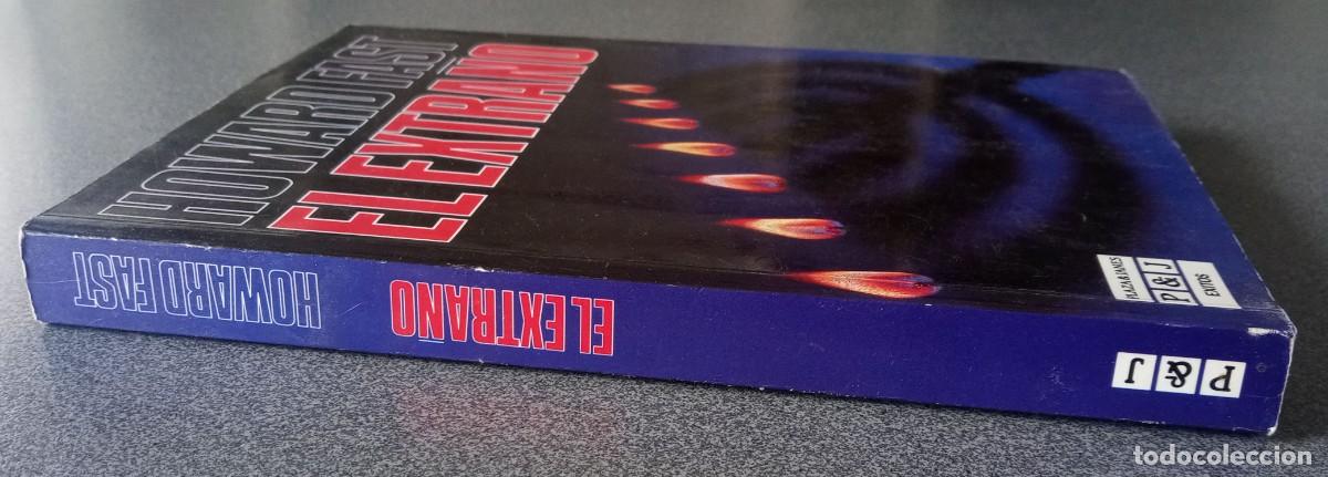 Libros de segunda mano: El Extra&ntilde;o Howard Fast - Foto 2
