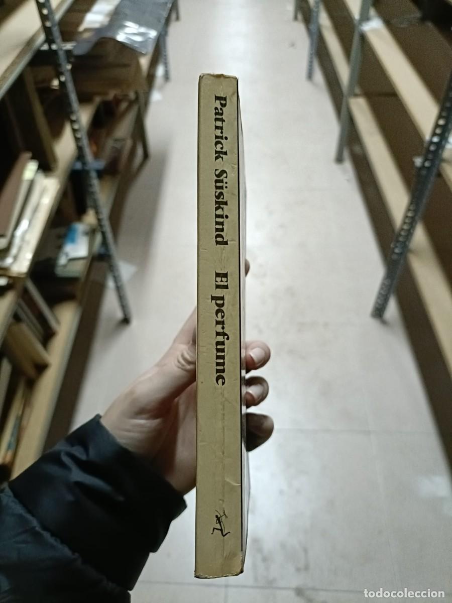 Libros de segunda mano: EL PERFUME. S&Uuml;SKIND, Patrick. 1985 - Foto 3