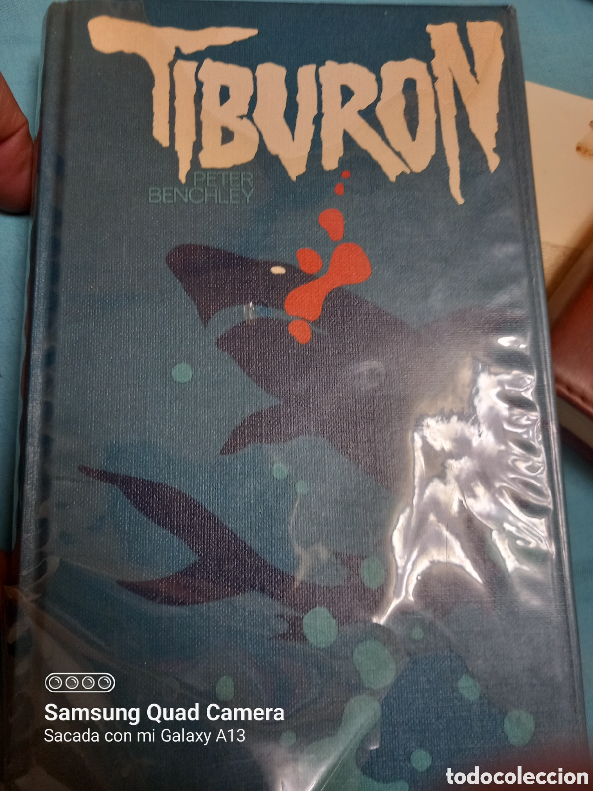 Libros de segunda mano: Tibur&oacute;n Peter Benchley - Foto 1