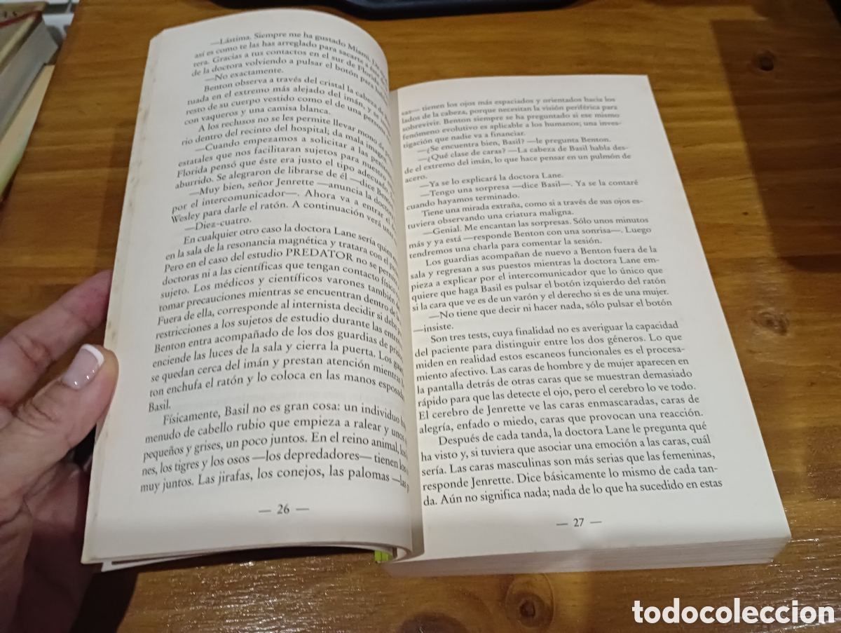 Libros de segunda mano: Patricia Cornwell. Predator. - Foto 4