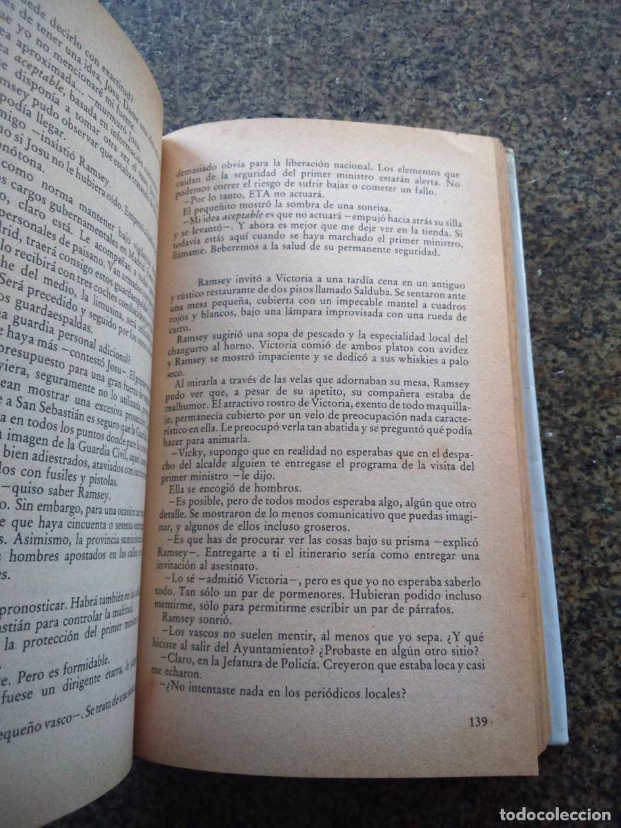 Libros de segunda mano: EL TODOPODEROSO -- IRVING WALLACE -- CIRCULO -- - Foto 2
