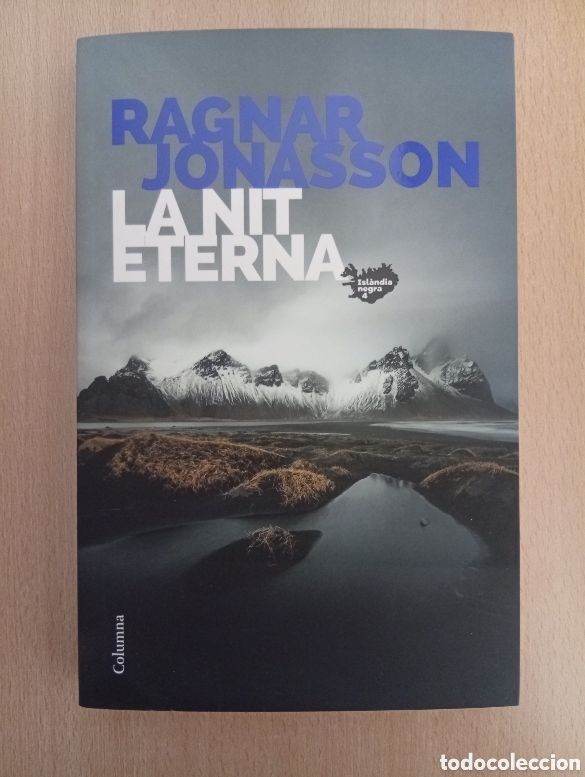 Libros de segunda mano: LA NIT ETERNA. Ragnar Jonasson - Foto 1