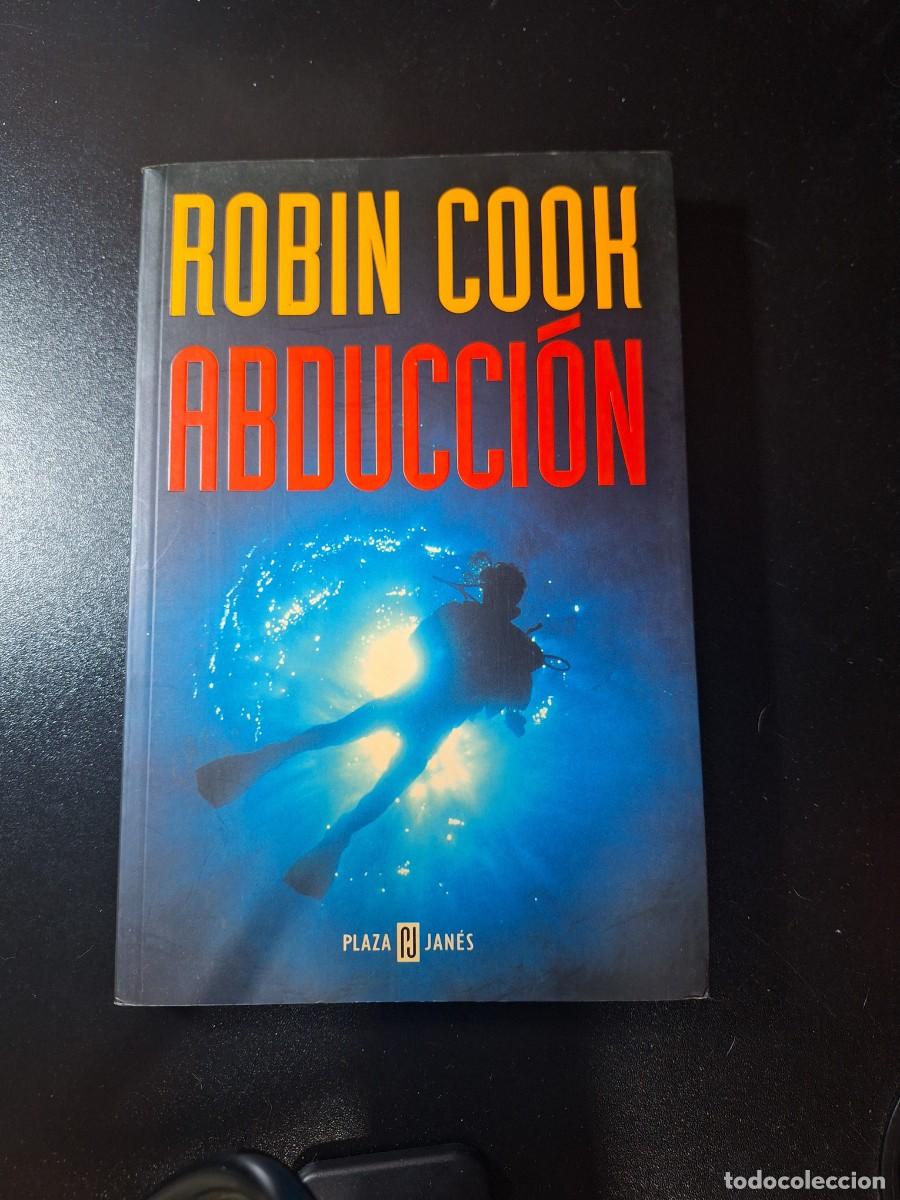 Libros de segunda mano: Abducci&oacute;n - Robin Cook - Foto 1