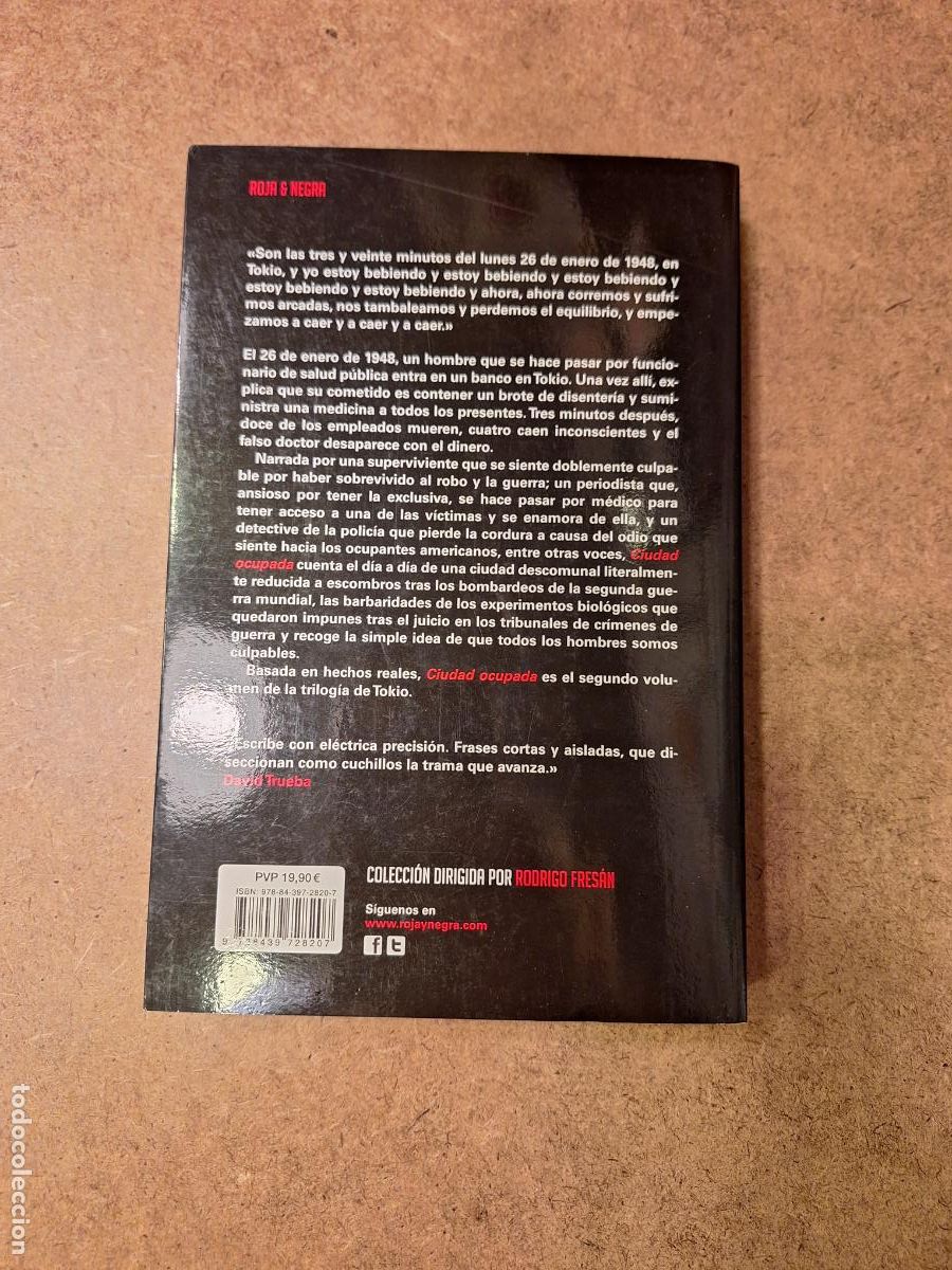 Libros de segunda mano: Ciudad ocupada - David Peace - Foto 2