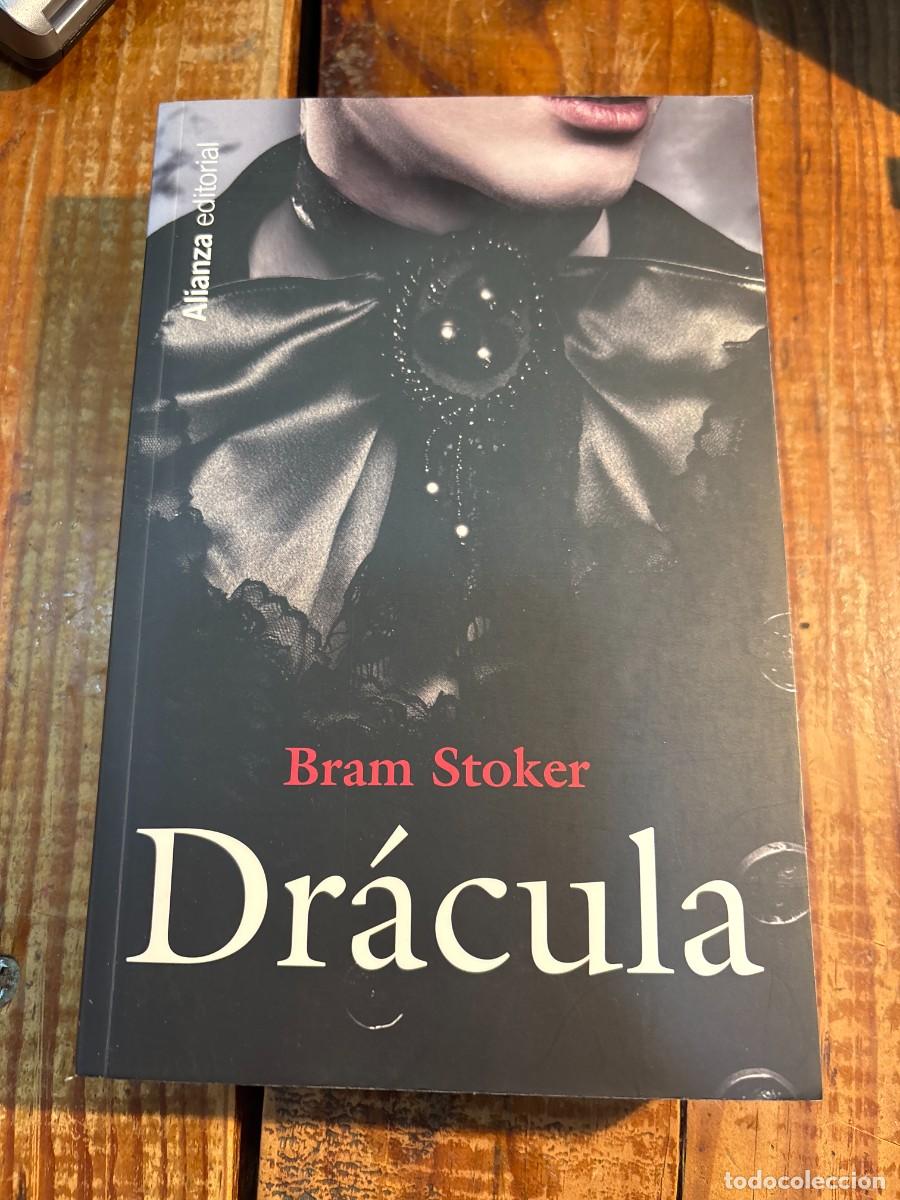 Libros de segunda mano: Dr&aacute;cula Stoker, Bram - Foto 1