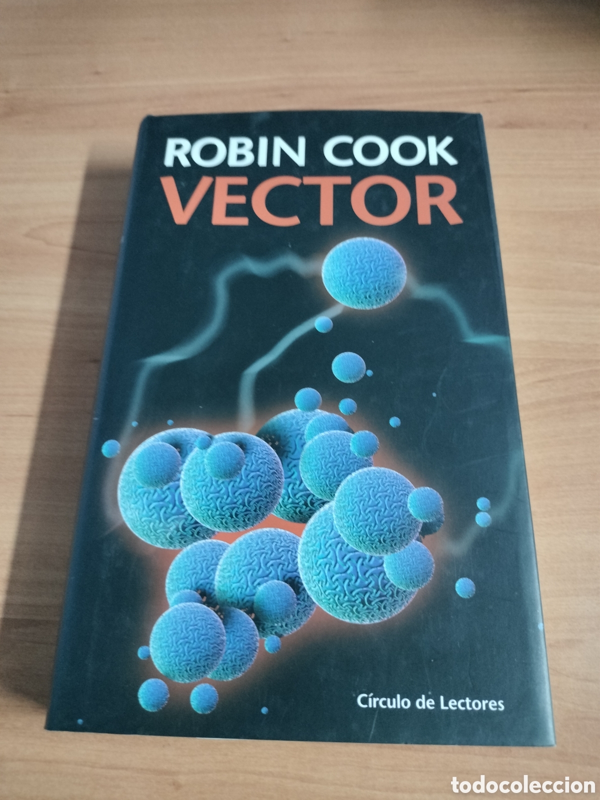 Libros de segunda mano: Vector - Robin Cook . - Foto 1