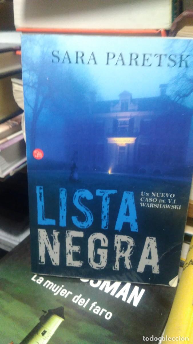 Libros de segunda mano: Lista negra Sara Paretsky - Foto 1