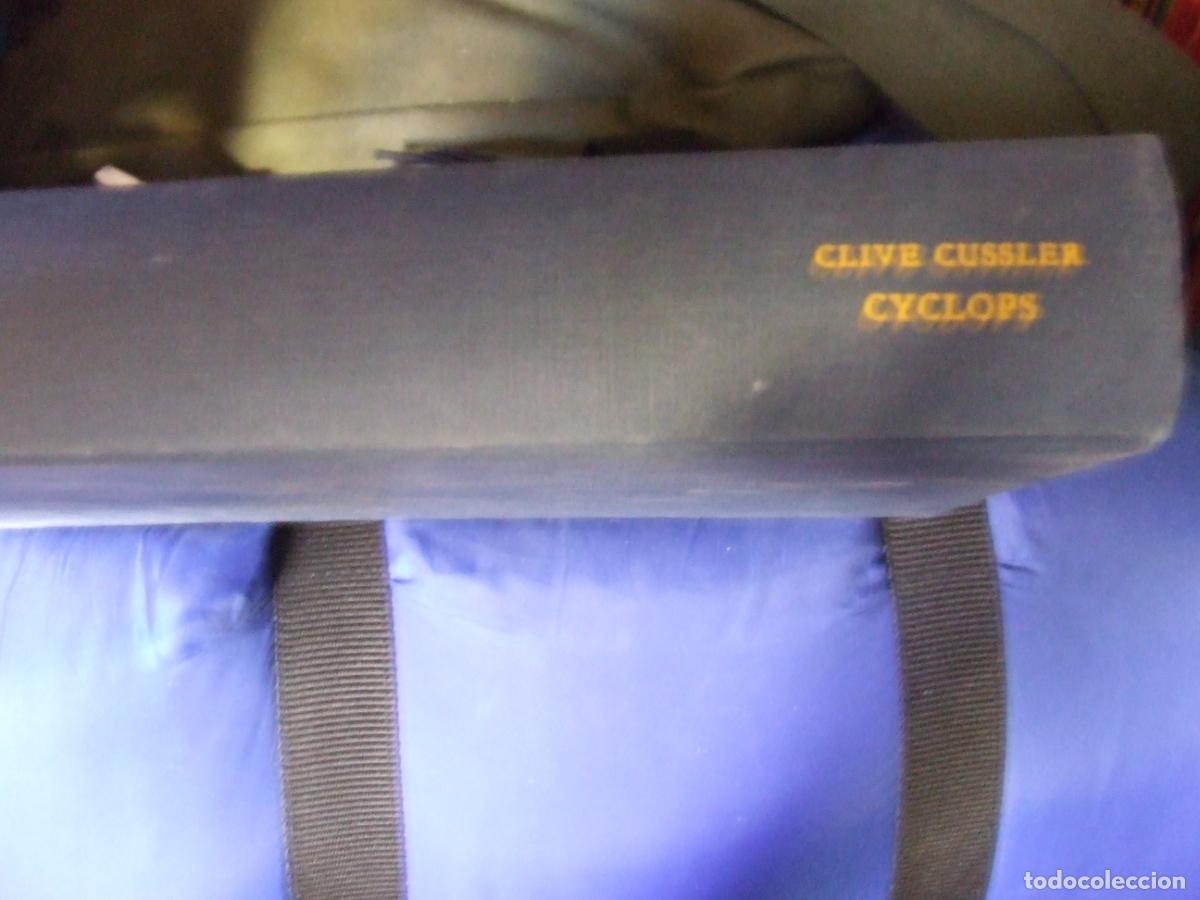 Libros de segunda mano: Cyclops de Clive Cussler. - Foto 3