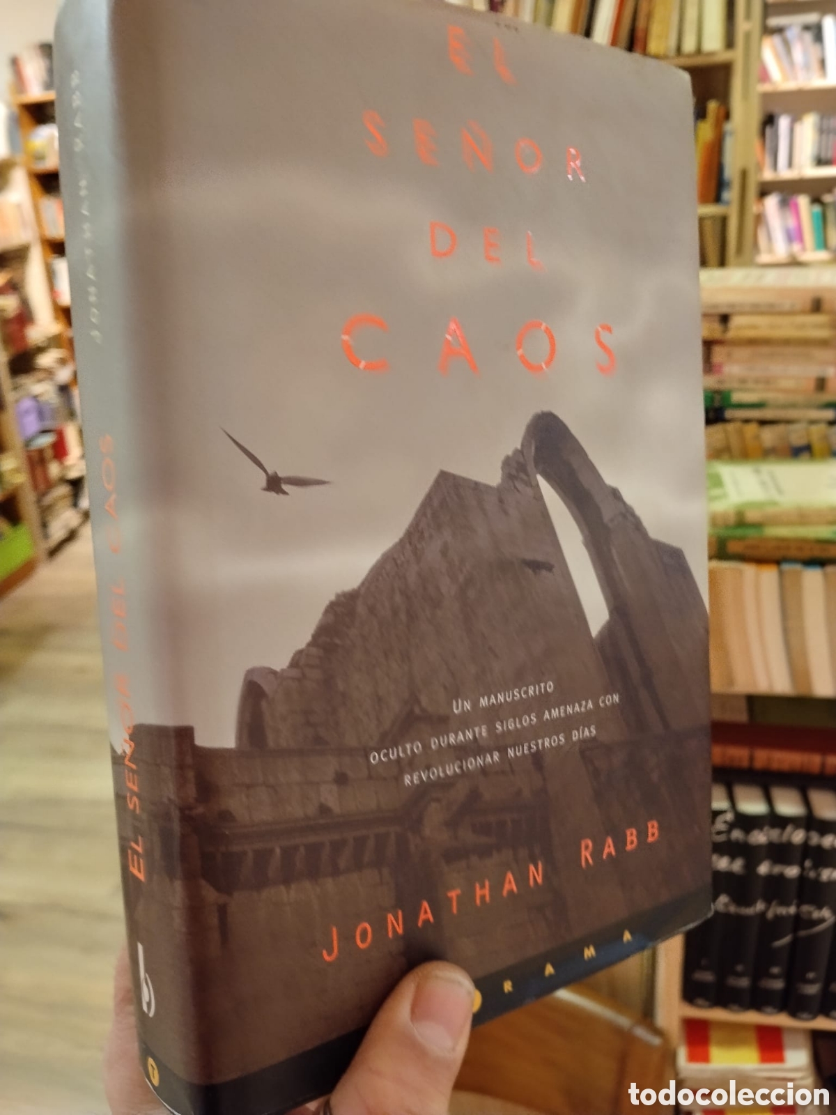 Libros de segunda mano: El Se&ntilde;or del caos - Jonathan Rabb - Foto 1