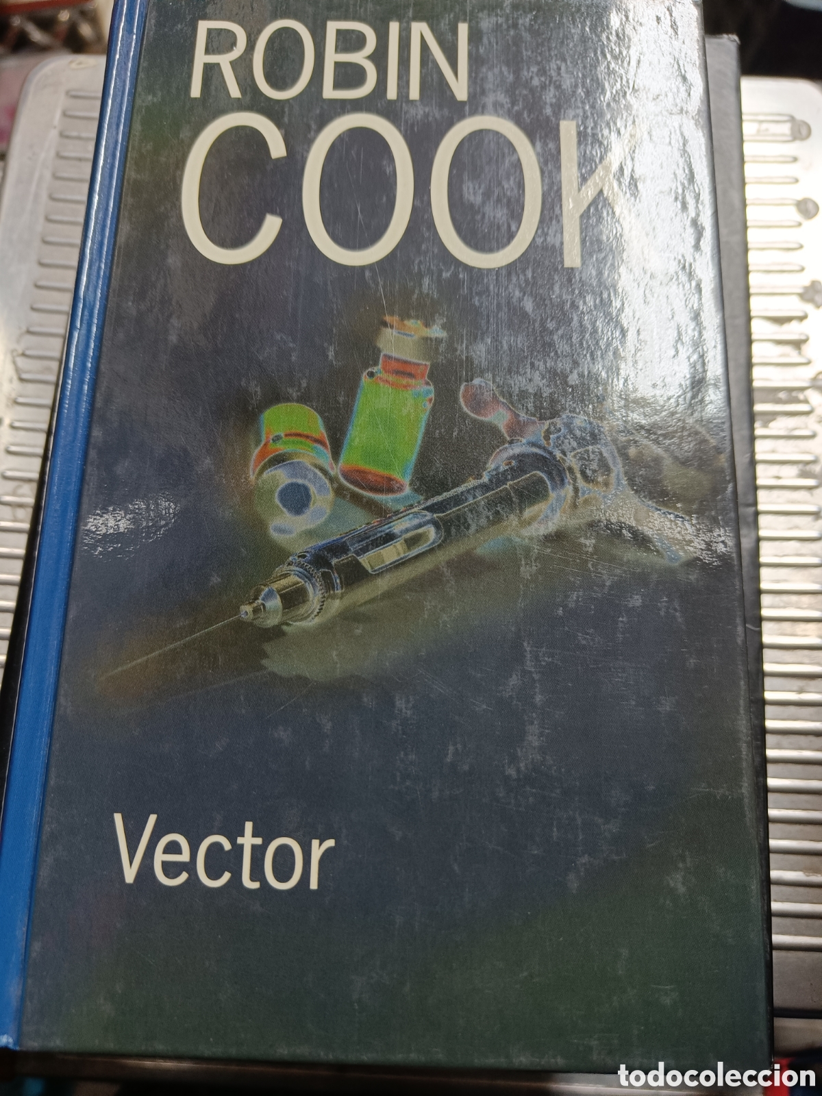 Libros de segunda mano: VECTOR. ROBIN COOK. RBA - Foto 1