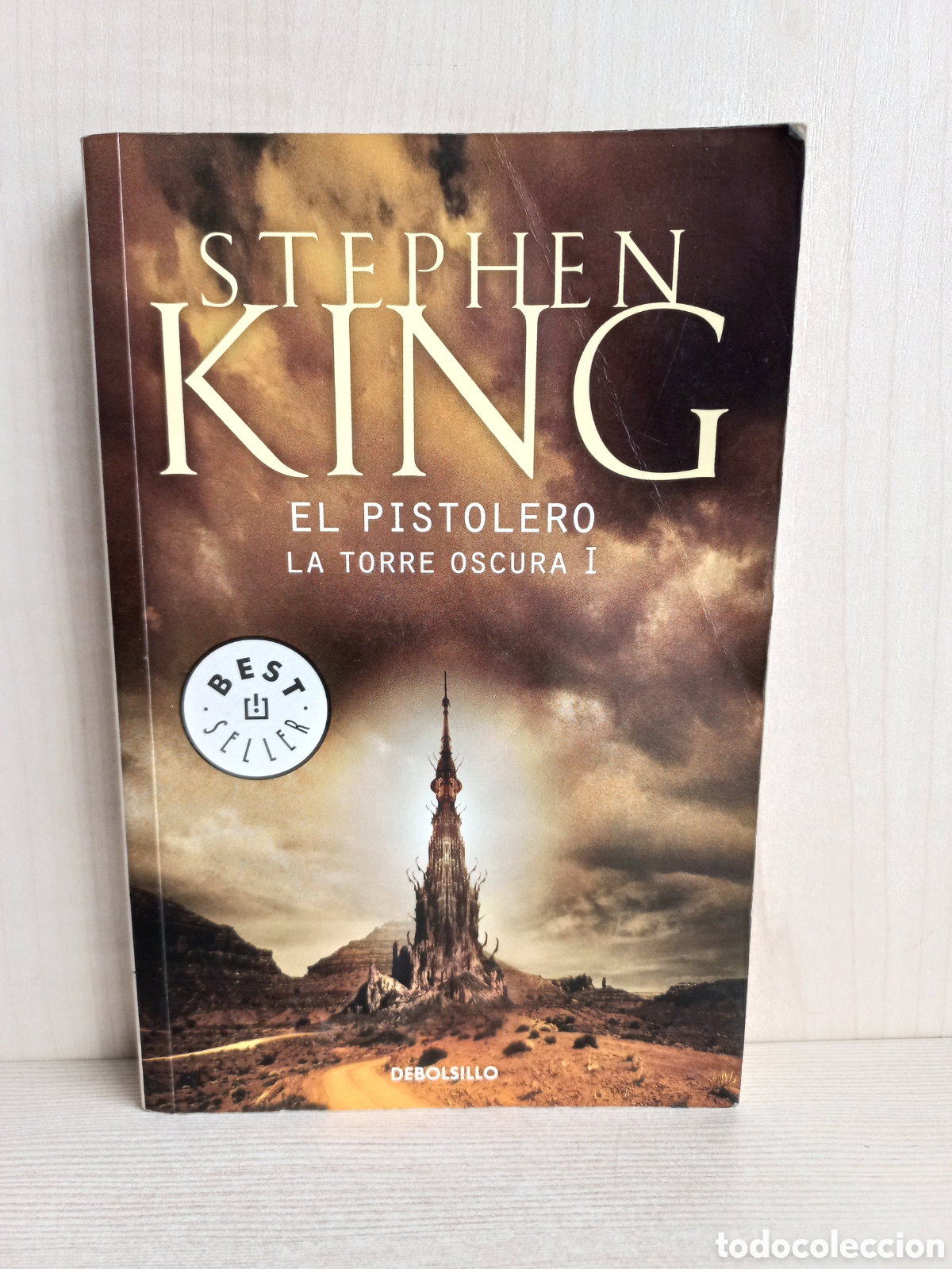 Libros de segunda mano: El pistolero. La torre oscura I. Stephen King. Debolsillo, 2015. Ilustrado. Terror.