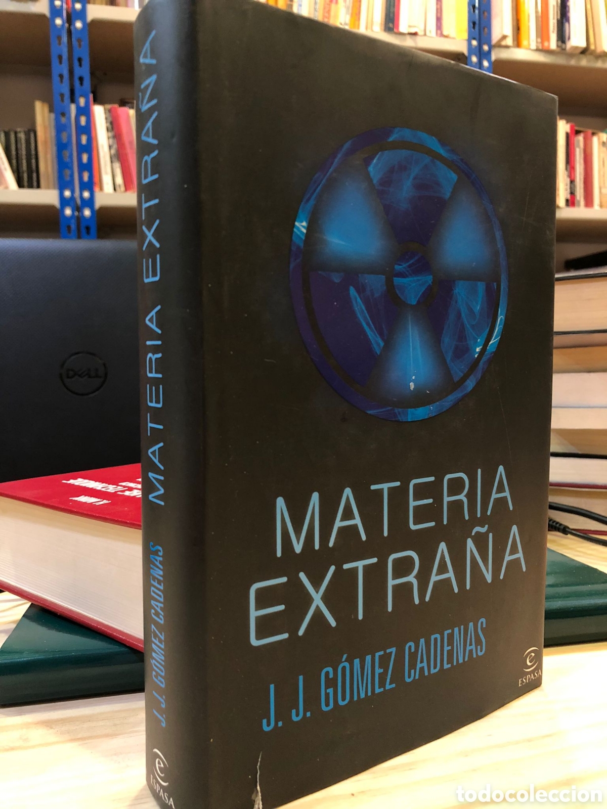 Gebrauchte B&uuml;cher: Materia extra&ntilde;a - J. J. G&oacute;mez Cadenas