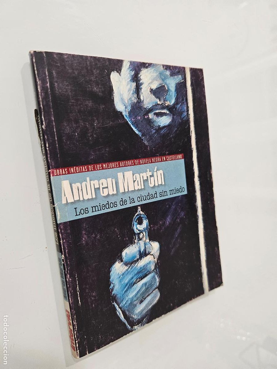 Libros de segunda mano: Los miedos de la ciudad sin miedo | Andreu Mart&iacute;n | Editorial Ediciones Zeta, 2002
