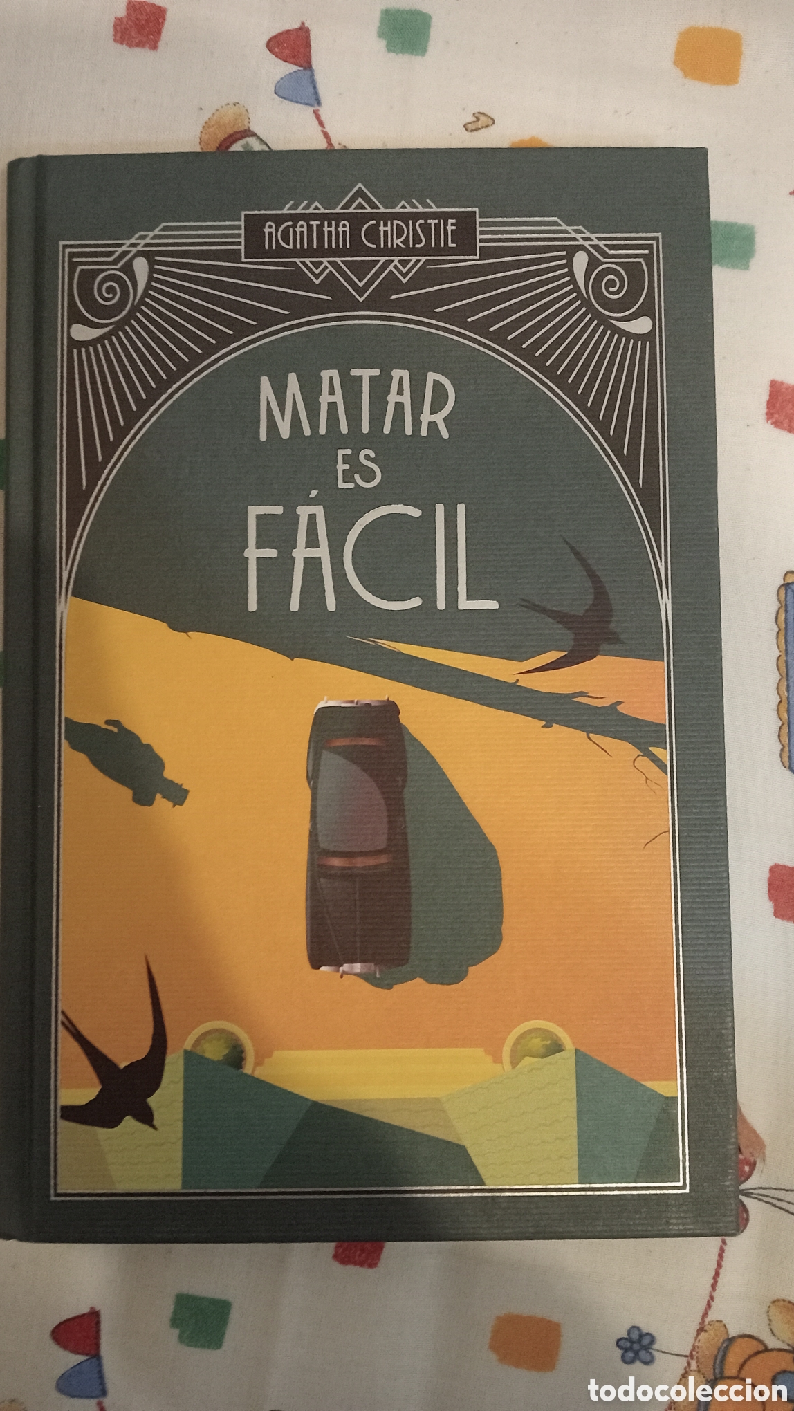 Libros de segunda mano: Matar es f&aacute;cil. Agatha Christie. Edici&oacute;n de lujo