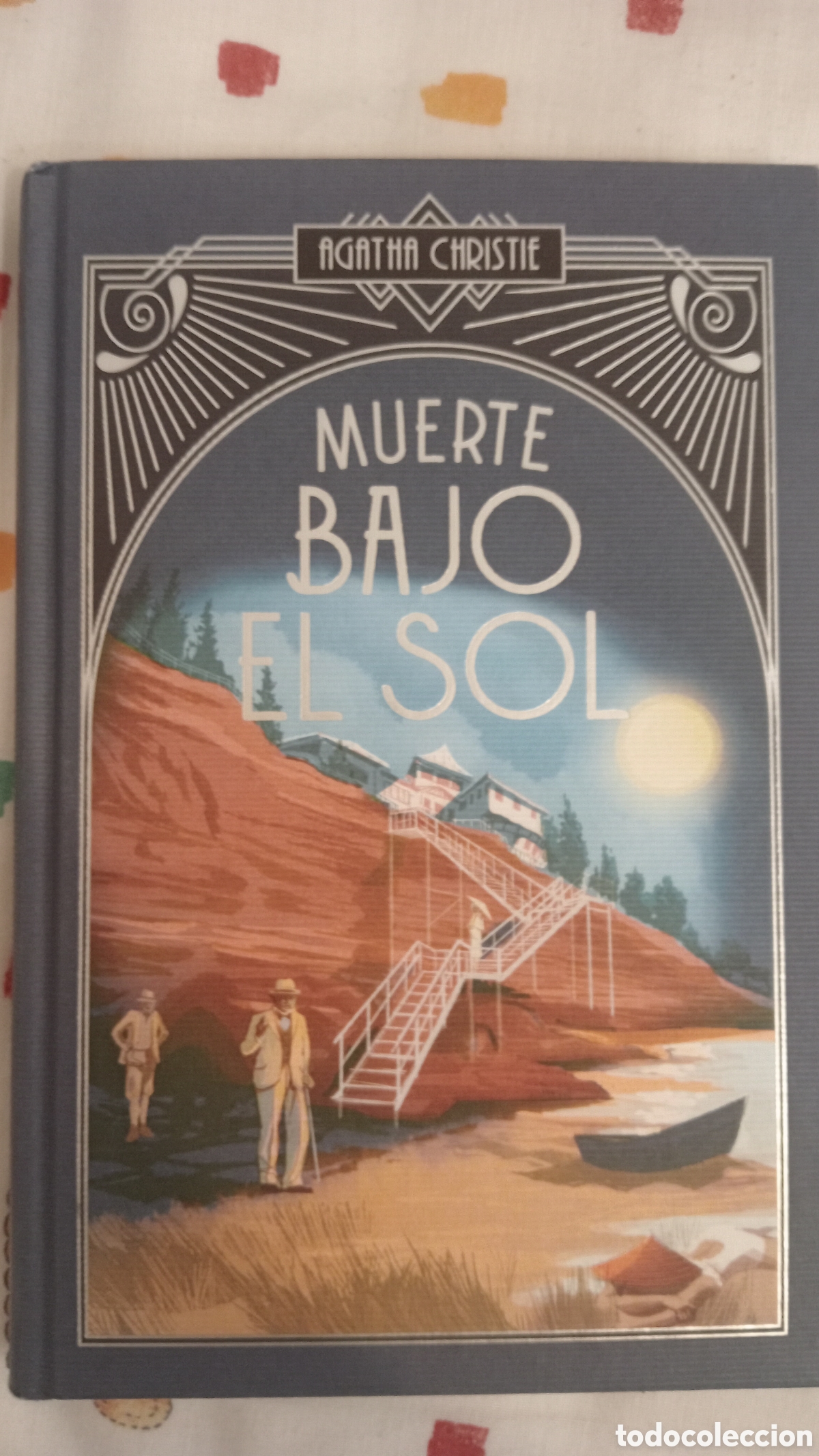 Libros de segunda mano: Muerte bajo el sol. Agatha Christie. Edici&oacute;n de lujo
