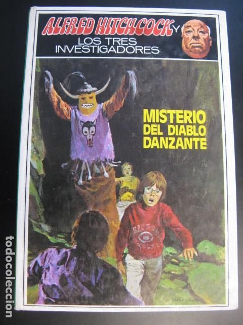 Livros em segunda m&atilde;o: ALFRED HITCHCOCK Y LOS TRES INVESTIGADORES. N&ordm; 25. MISTERIO DEL DIABLO DANZANTE. MOLINO