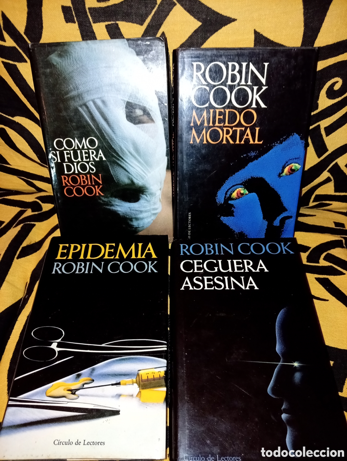 Libros de segunda mano: Lote de 4 libros de Robin Cook, maestro del thriller m&eacute;dico: