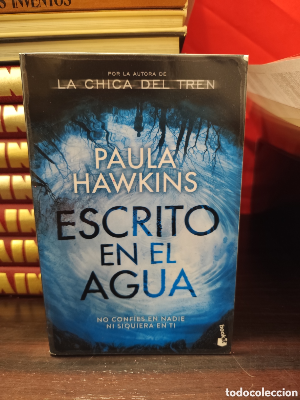 Libros de segunda mano: PAULA HAWKINS - ESCRITO EN EL AGUA - LA CHICA DEL TREN - booket