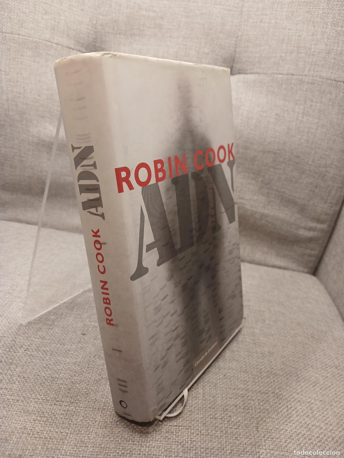 Libros de segunda mano: ADN - Robin Cook - Foto 2