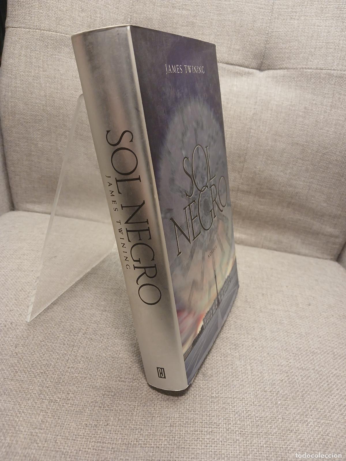 Libros de segunda mano: Sol negro - James Twining - Foto 3