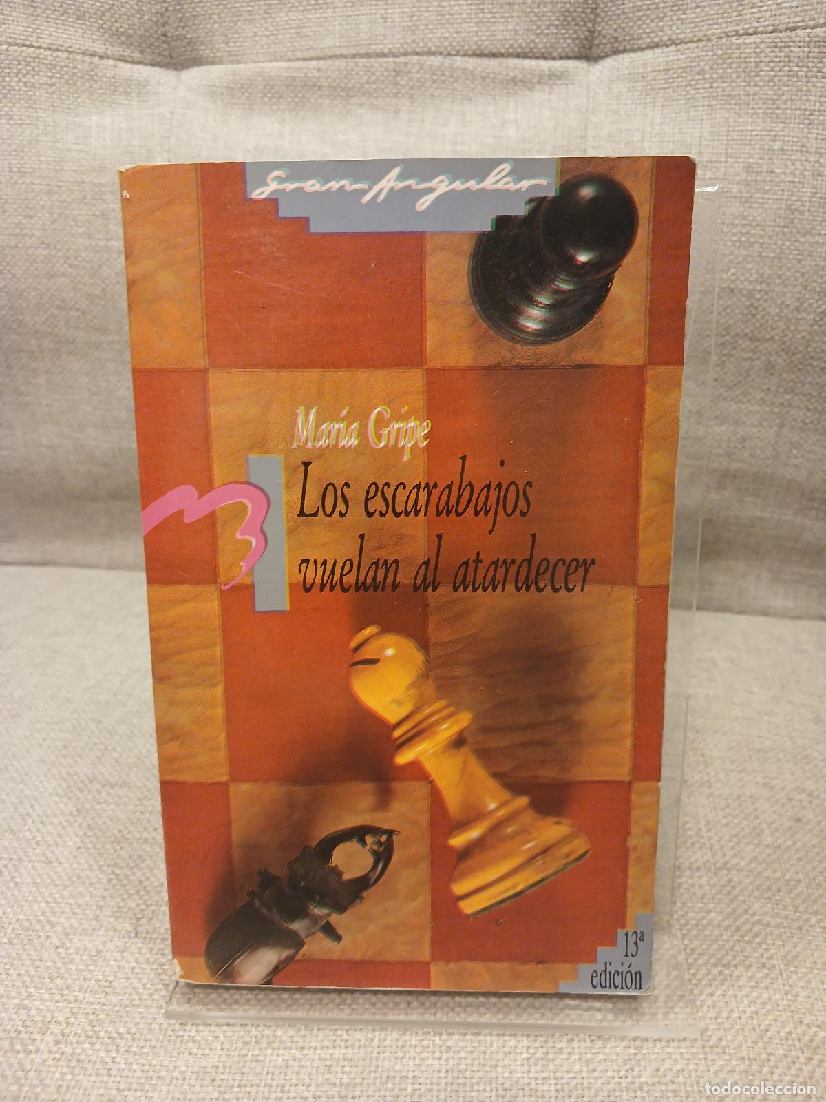 Libri di seconda mano: Los escarabajos vuelan al atardecer - Mar&iacute;a Gripe