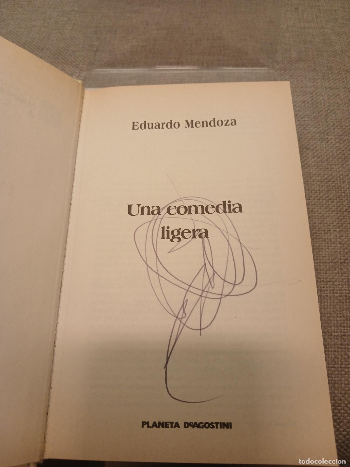 Livros em segunda m&atilde;o: Una comedia ligera - Eduardo Mendoza