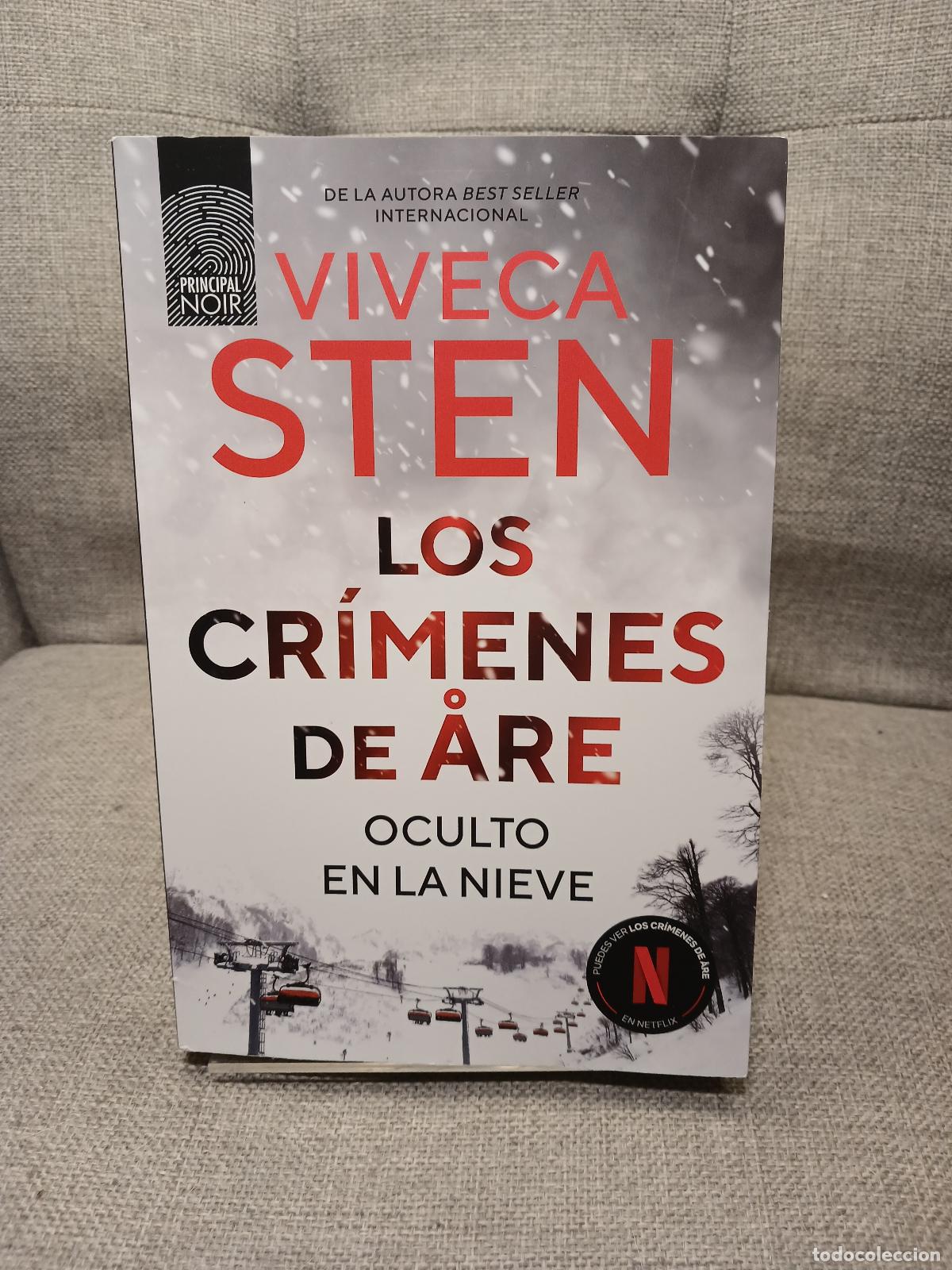 Gebrauchte B&uuml;cher: Los cr&iacute;menes de &Aring;re. Oculto en la nieve (Are 1) (Spanish Edition) - Viveca Sten