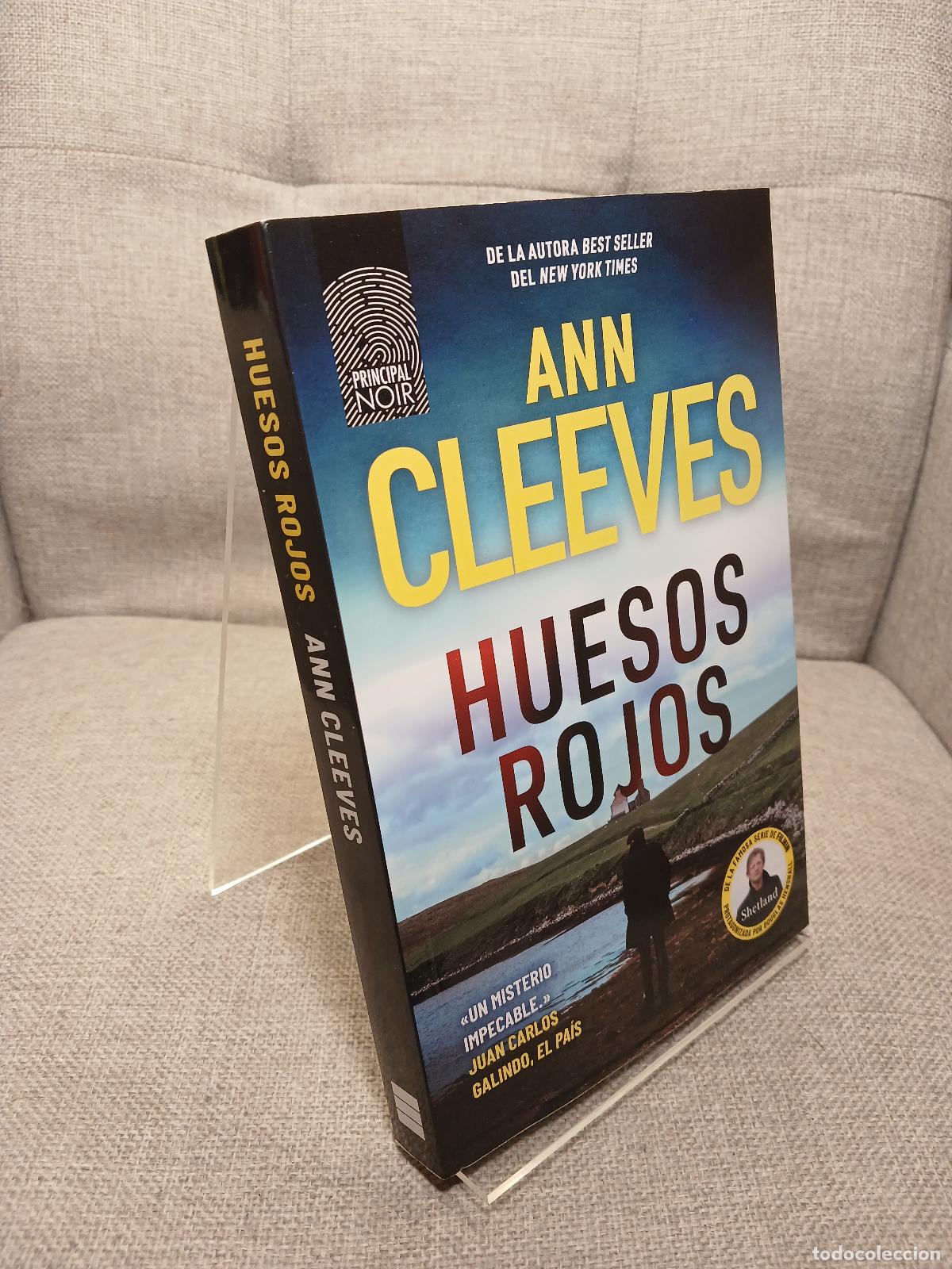 Libros de segunda mano: Huesos rojos - Ann Cleeves - Foto 1