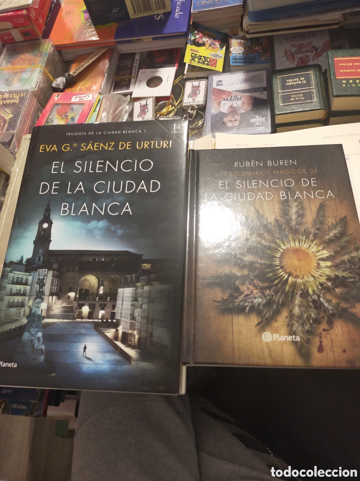 Libros de segunda mano: EL SILENCIO DE LA CIUDAD BLANCA Y LOS ESCENARIOS M&Aacute;GICOS DE LA CIUDAD BLANCA
