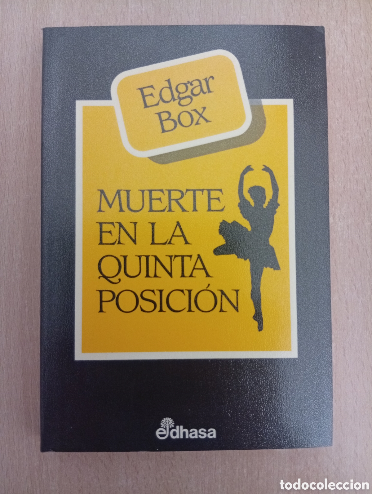 Libros de segunda mano: MUERTE EN LA QUINTA POSICI&Oacute;N. Edgar Box