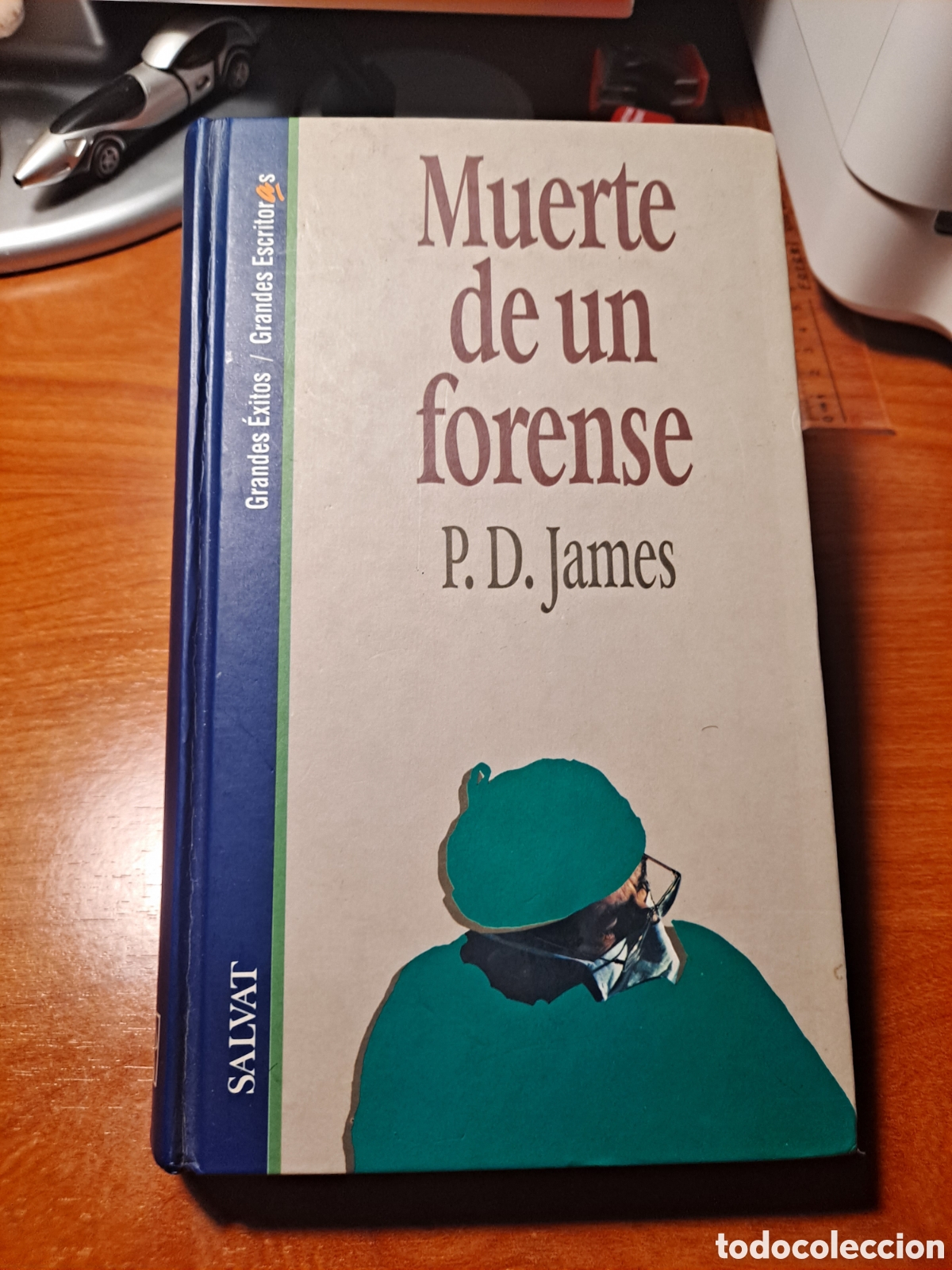 Libros de segunda mano: Muerte de un forense