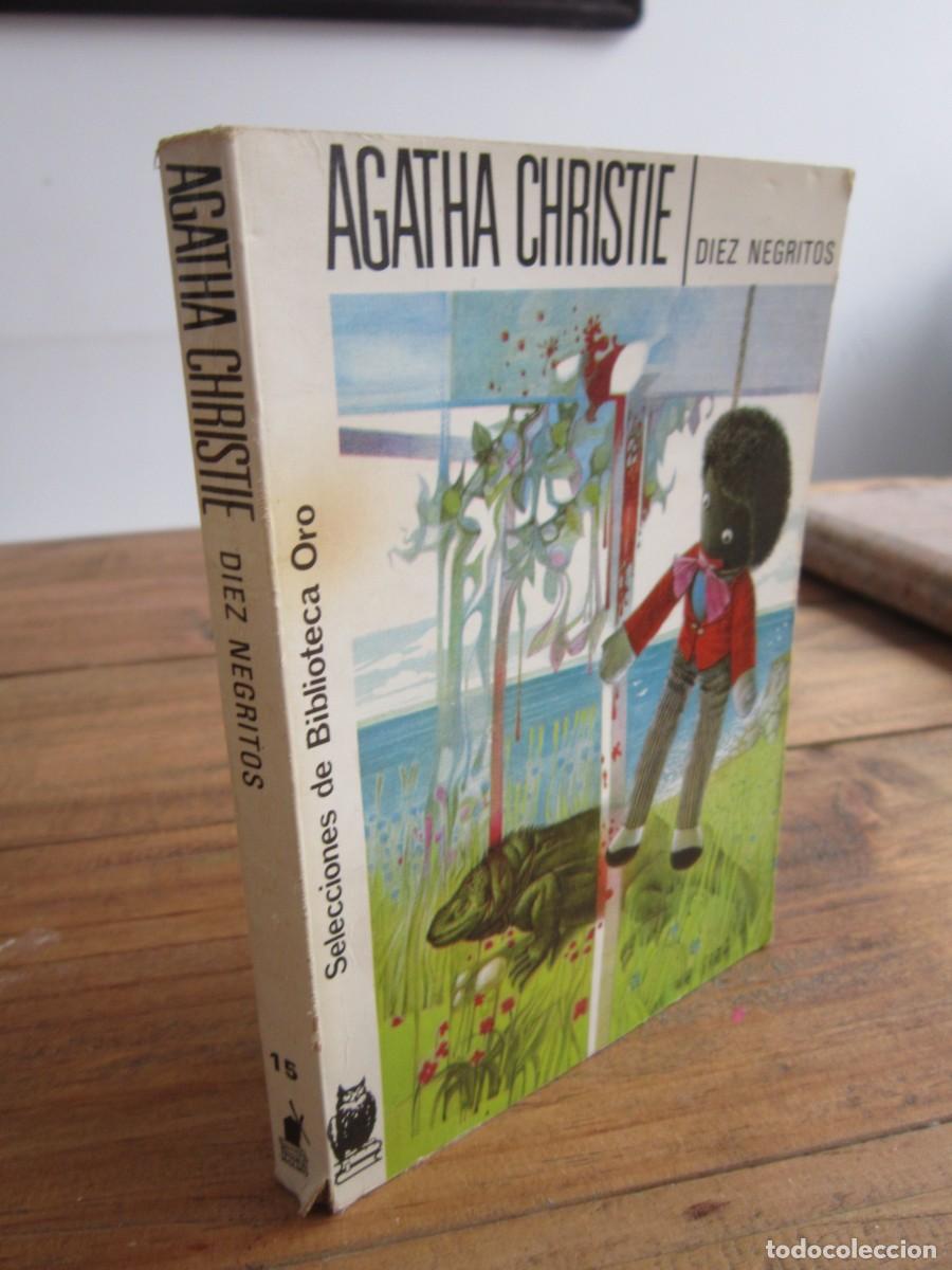 Libros de segunda mano: DIEZ NEGRITOS. Agatha Christie. Selecciones Biblioteca Oro 15 Molino 1979 Ilustraciones de Freixas