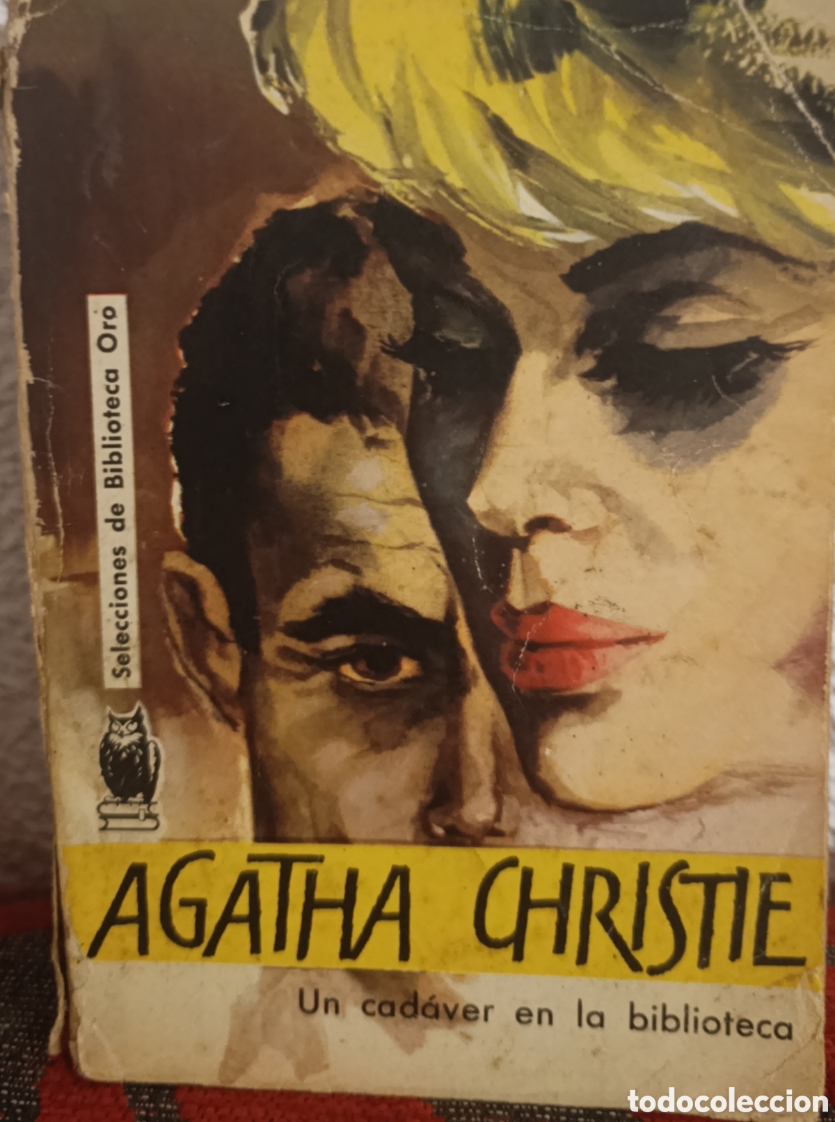 Libros de segunda mano: Agatha Christie - Un cad&aacute;ver en la biblioteca - Ed. Molino (1962) - Biblioteca Oro