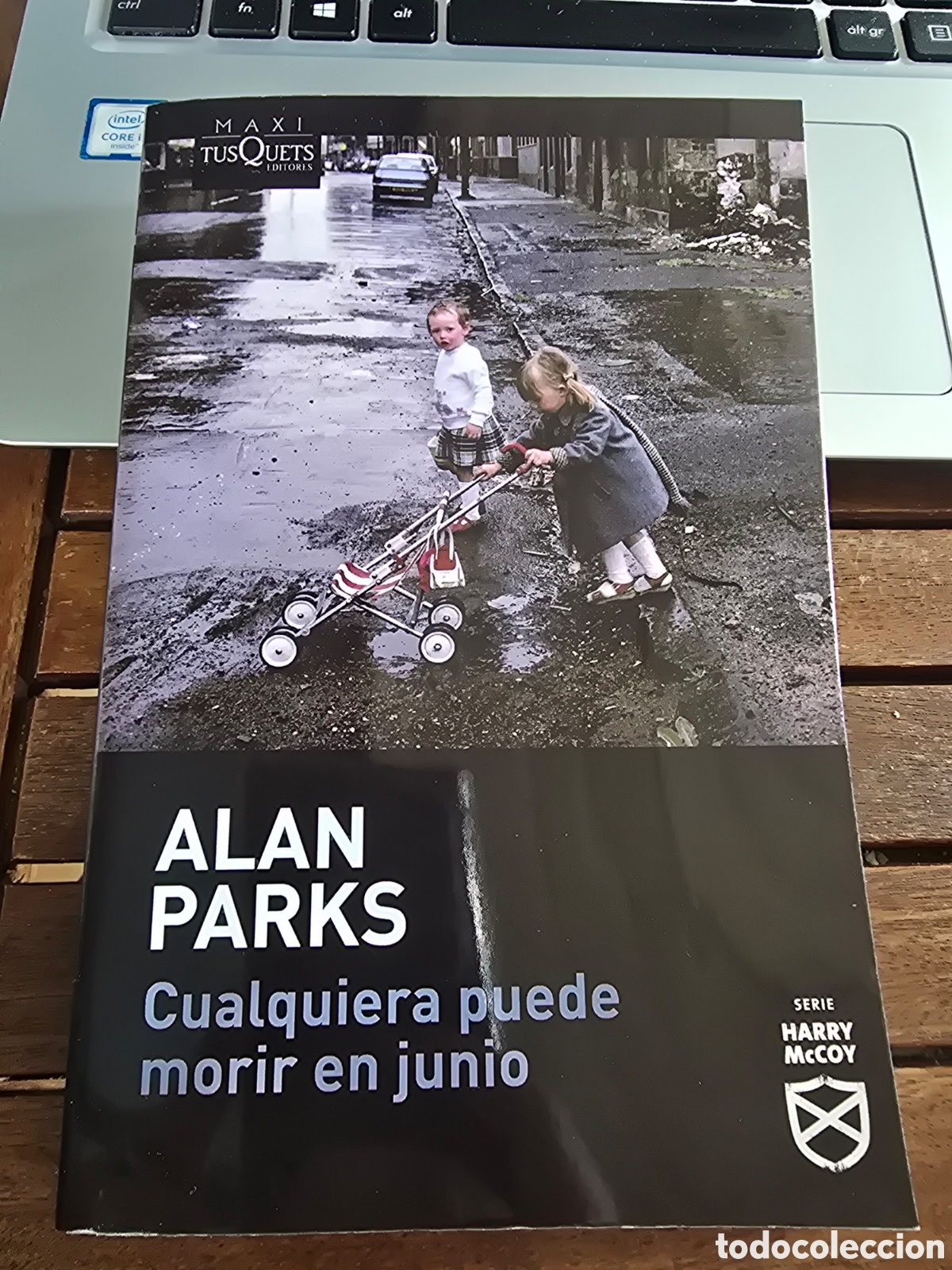 Libros de segunda mano: Cualquiera puede morir en junio (Serie Harry McCoy, 6) Alan Parks TUSQUETS 2026 novela negra