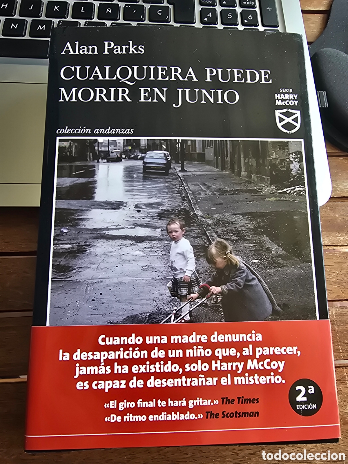 Libros de segunda mano: Cualquiera puede morir en junio (Serie Harry McCoy 6) PARKS, ALAN TUSQUETS 2025 novela negra 2da ed
