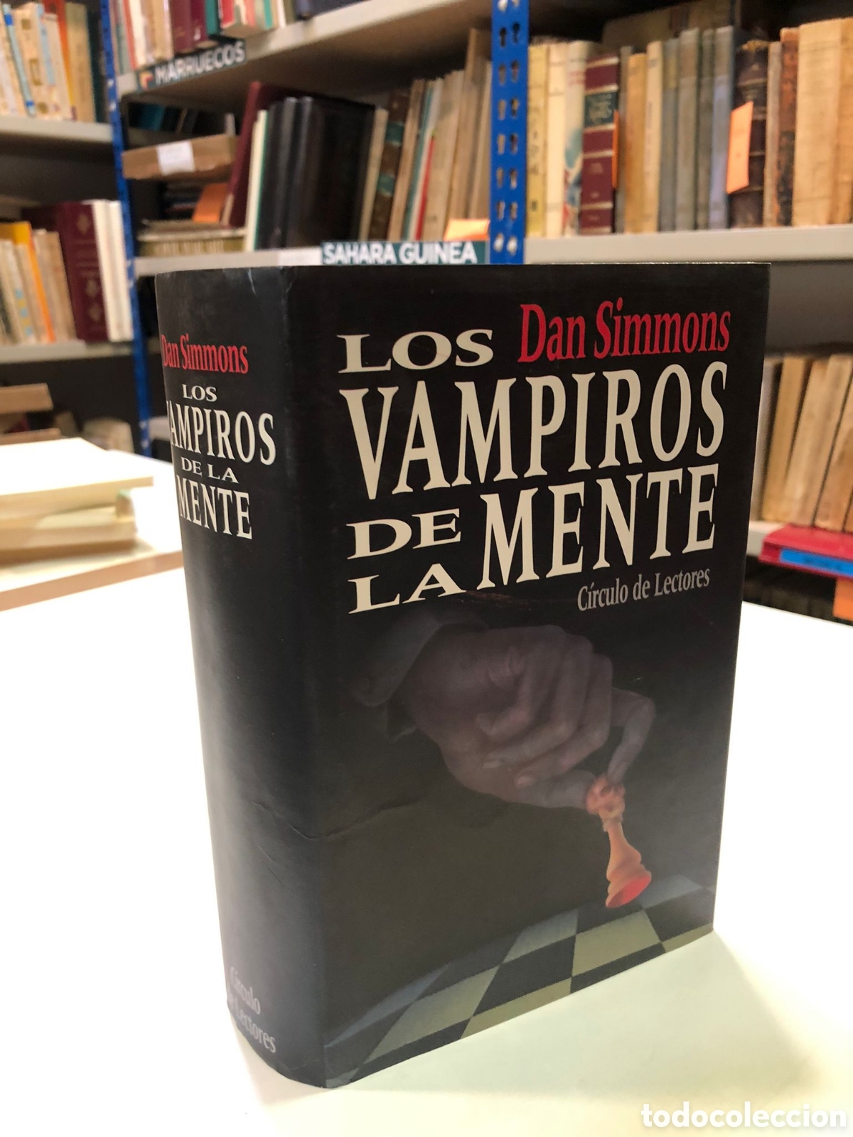 Gebrauchte B&uuml;cher: Los vampiros de la mente - Dan Simmons