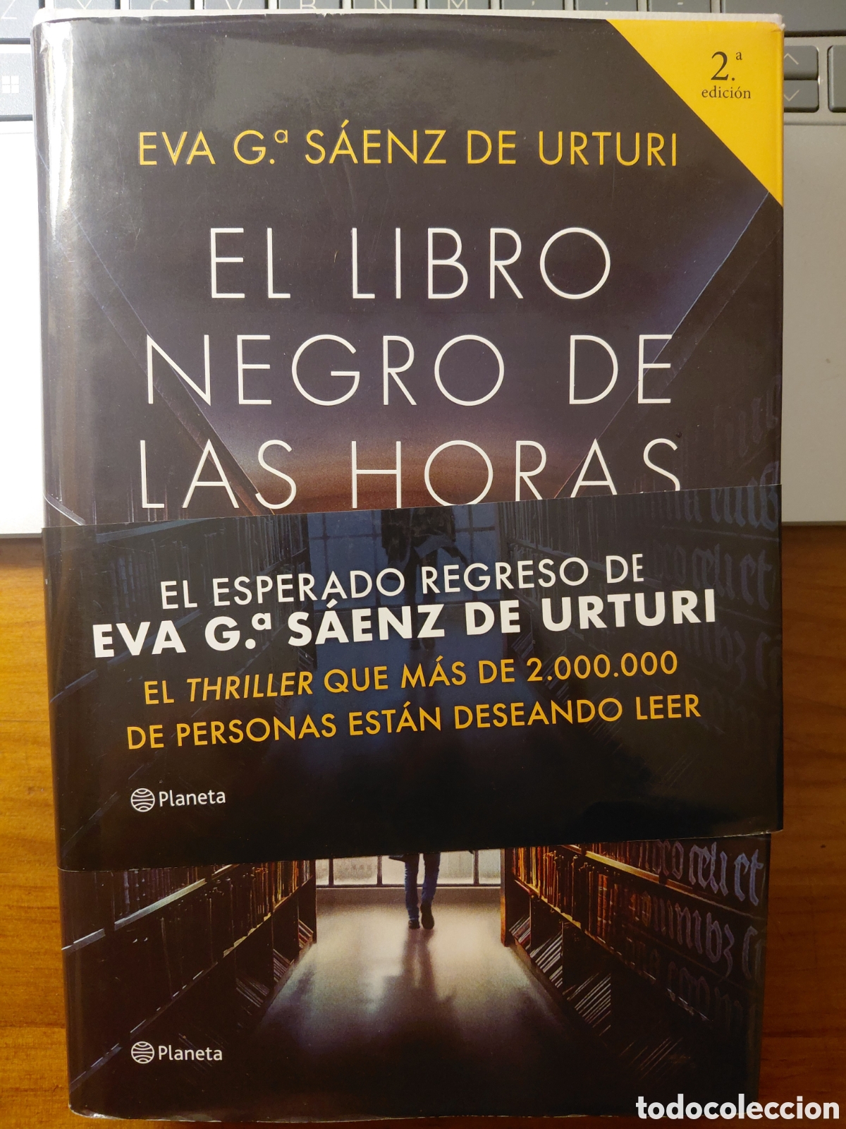 Libros de segunda mano: El libro negro de las horas, Eva G&ordf; S&aacute;enz de Urturi