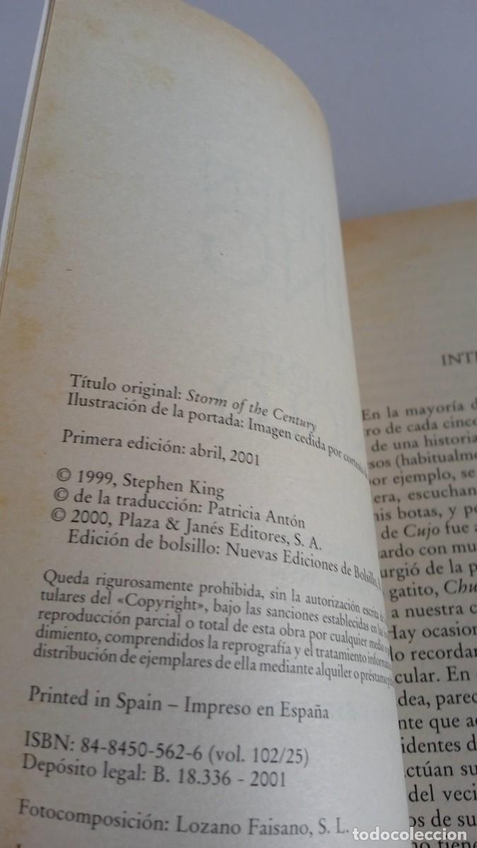 Libros de segunda mano: STEPHEN KING La tormenta del siglo - Foto 5