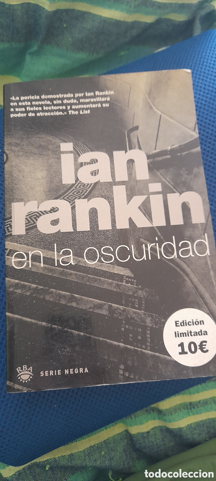 Libros de segunda mano: En la oscuridad. Ian Rankin