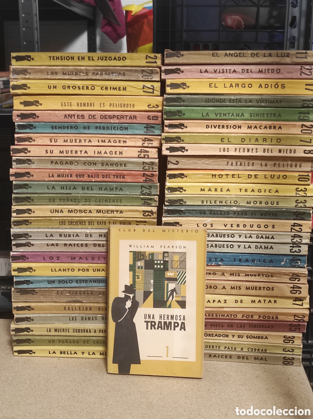 Libros de segunda mano: Lote 51 libros Colecci&oacute;n El club del misterio. Edici&oacute;n Buenos Aires 1955. Jacobo Muchnik