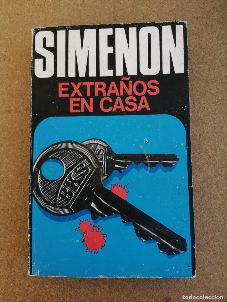 Libros de segunda mano: EXTRA&Ntilde;OS EN CASA (GEORGES SIMENON) - Foto 1